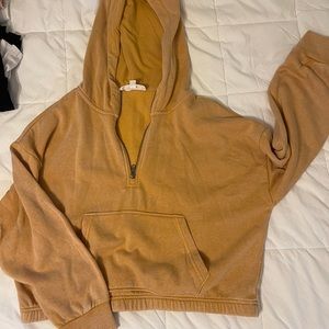 NWOT Mustard crop Hoodie